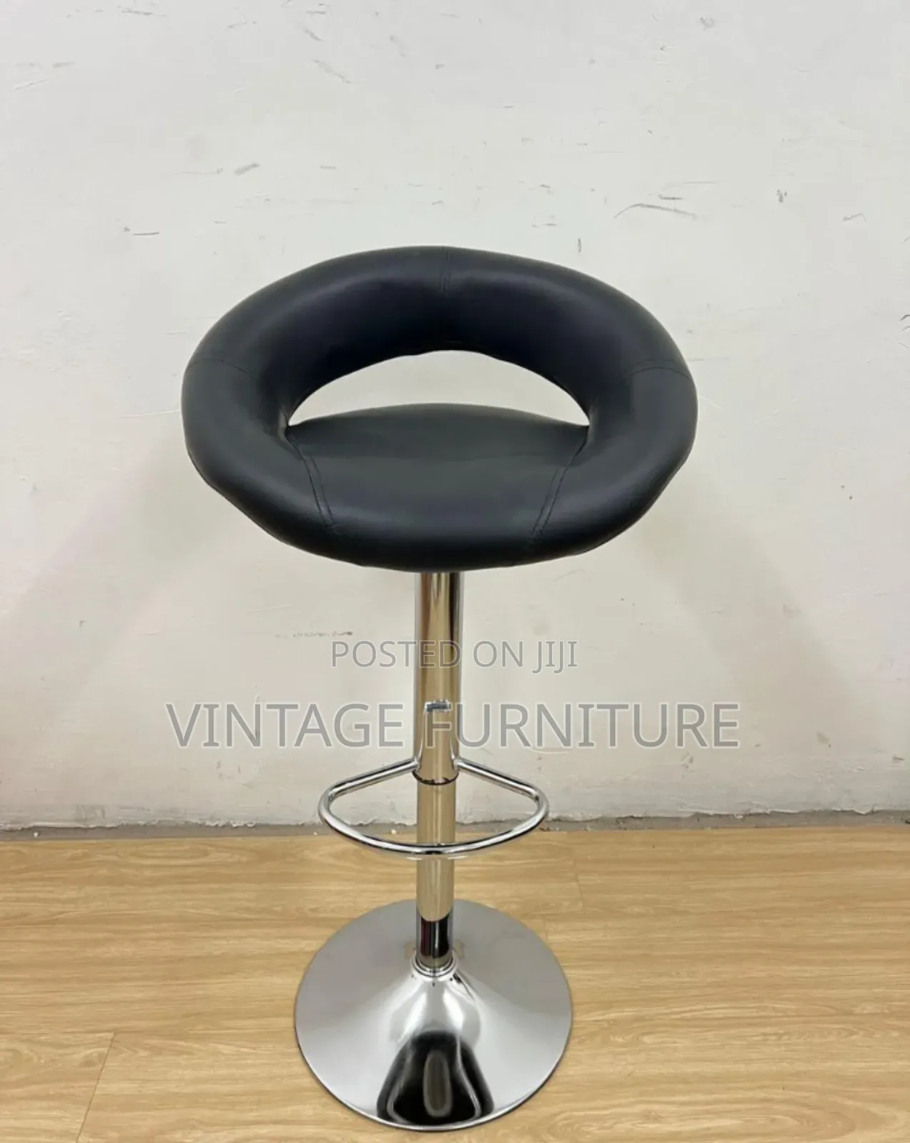 Bar Chairs 21.D