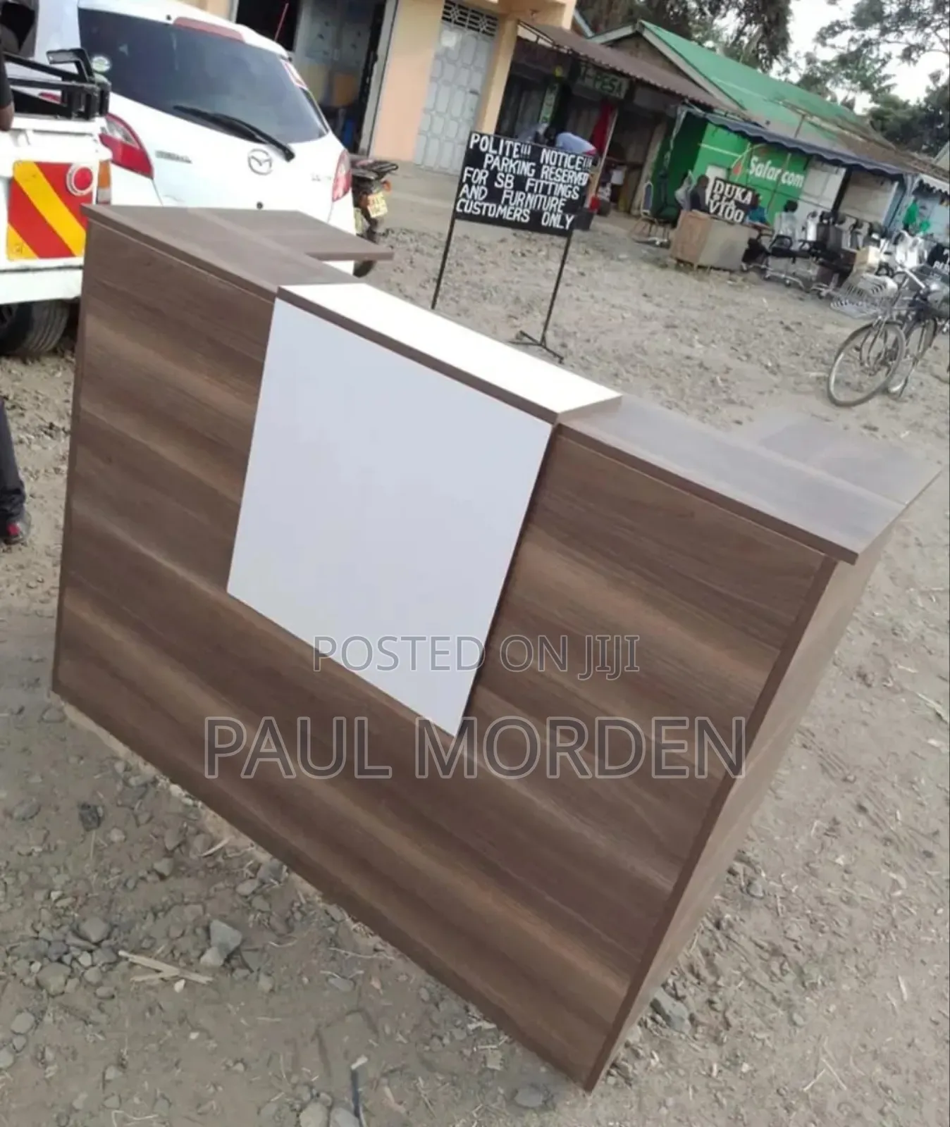 Smart Reception Office Table