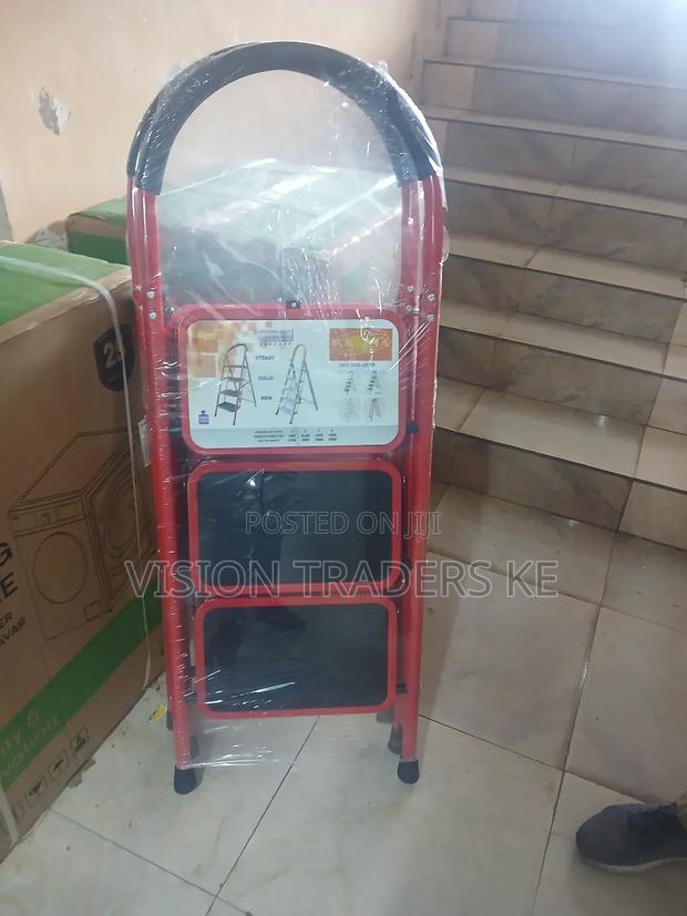 3 Step Ladder Aluminium Red Step Ladder - main view