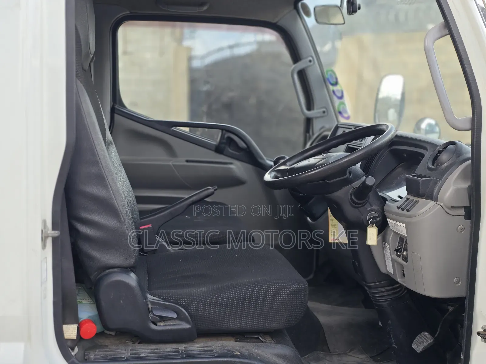 Mitsubishi Canter//2018//Manual//Front Leaf Spring