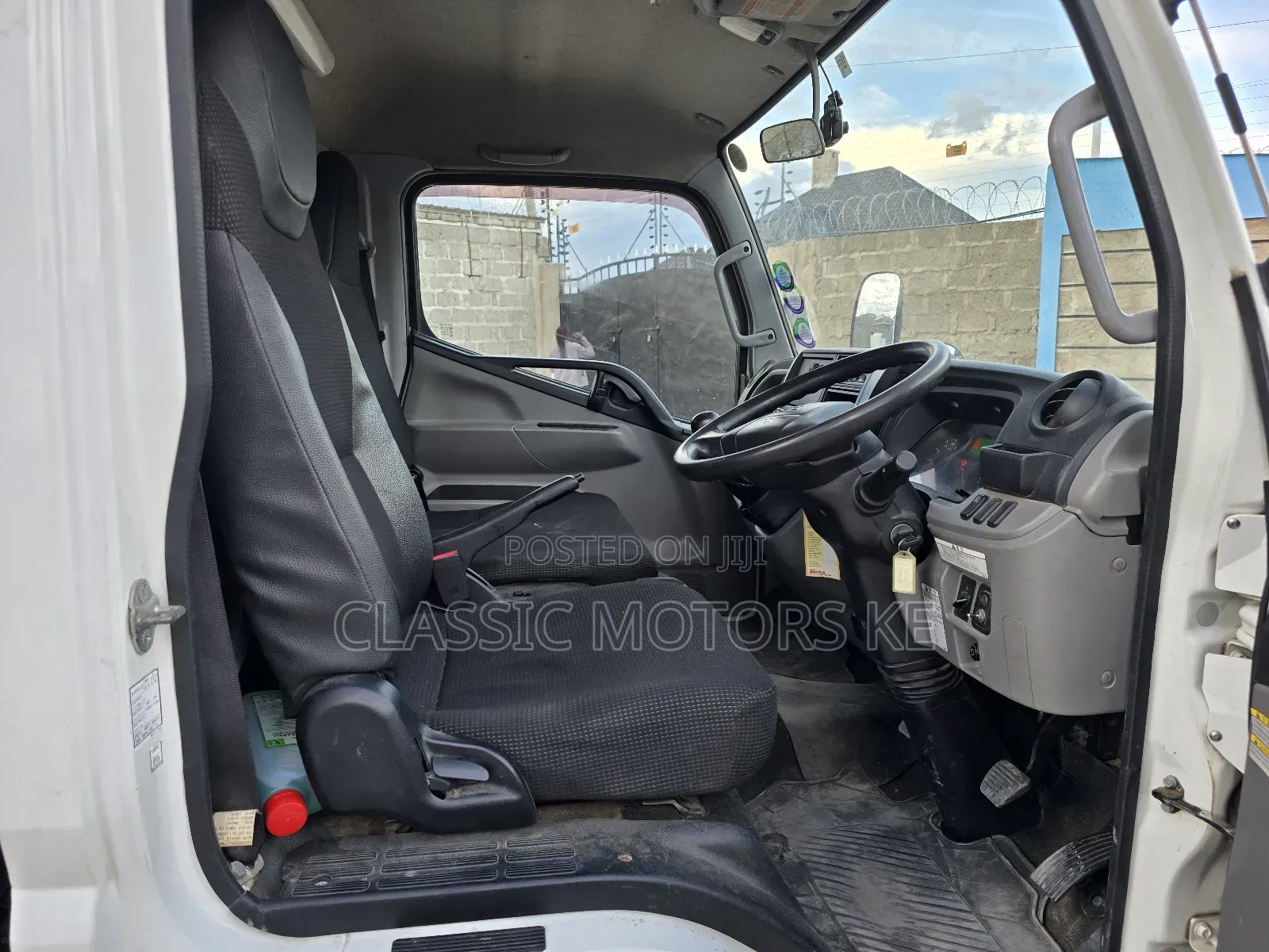 Mitsubishi Canter//2018//Manual//Front Leaf Spring