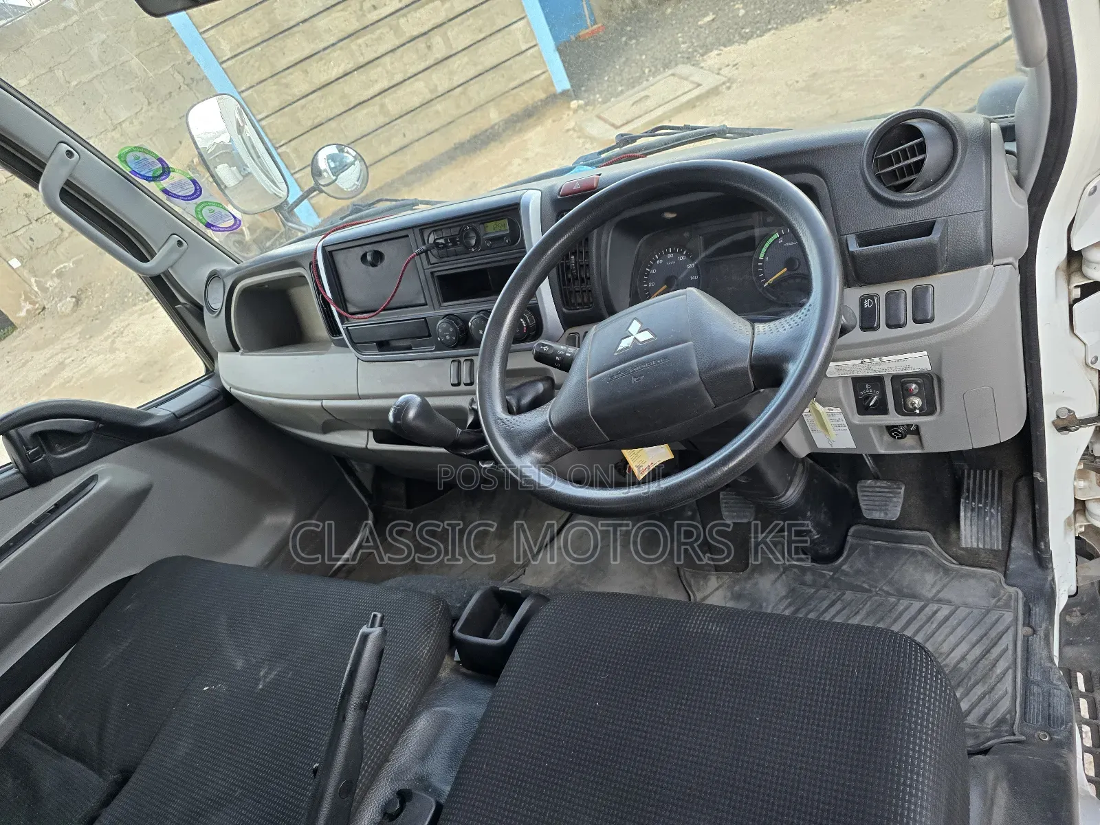 Mitsubishi Canter//2018//Manual//Front Leaf Spring