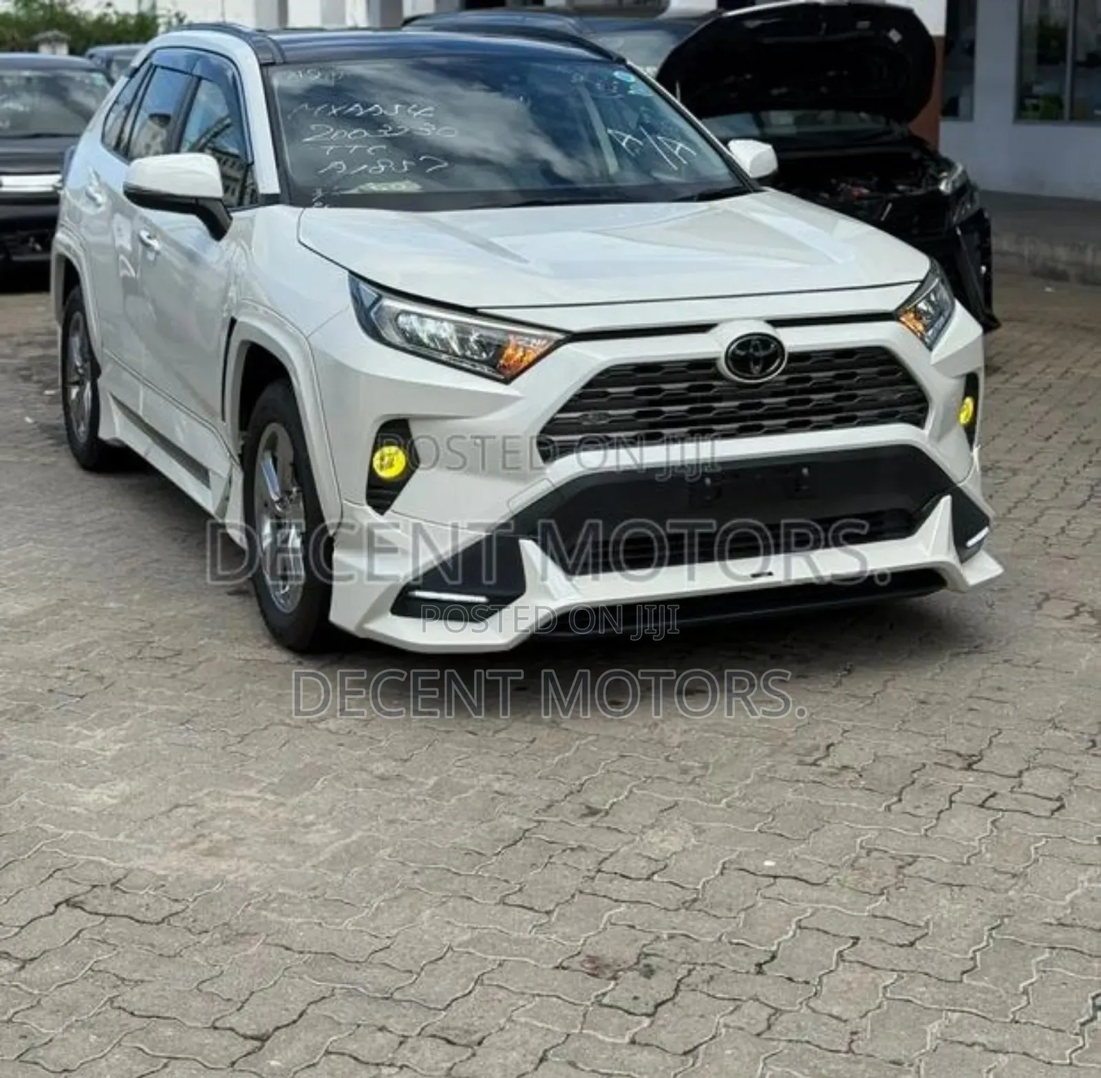 Toyota RAV4 2019 White