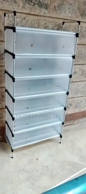 Enclosed 7 Tier Shoerack