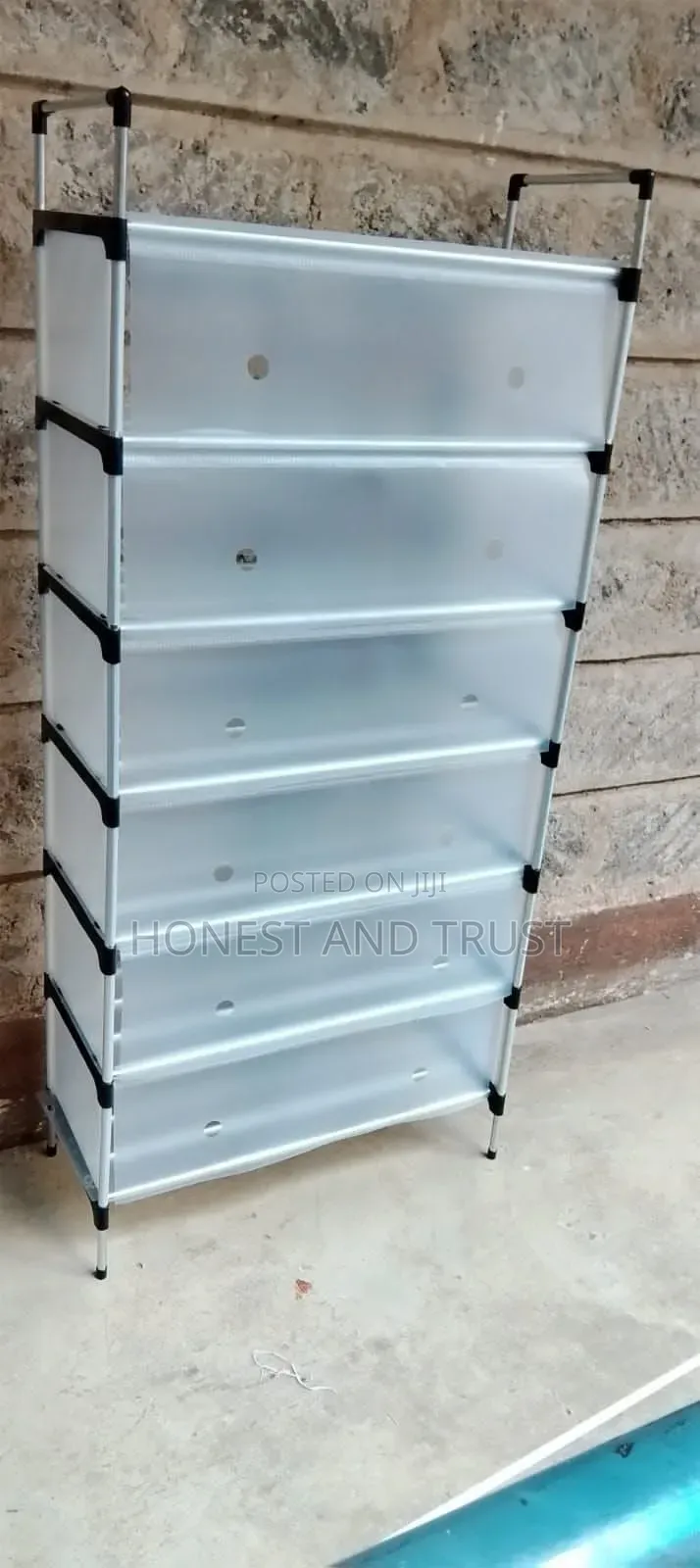 Enclosed 7 Tier Shoerack