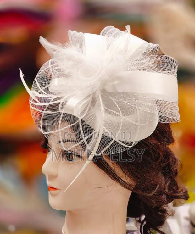 Cream Yellow Mini Fascinators - thumbnail 4