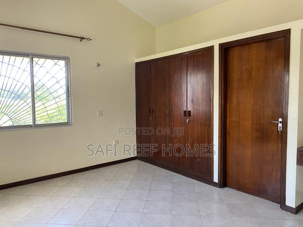 4bdrm Maisonette in Nyali for rent - thumbnail 19
