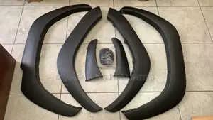 Toyota Hilux Revo Fender Flate Set