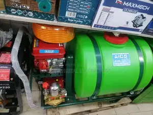 High Standard 160l Aico Petrol Sprayer
