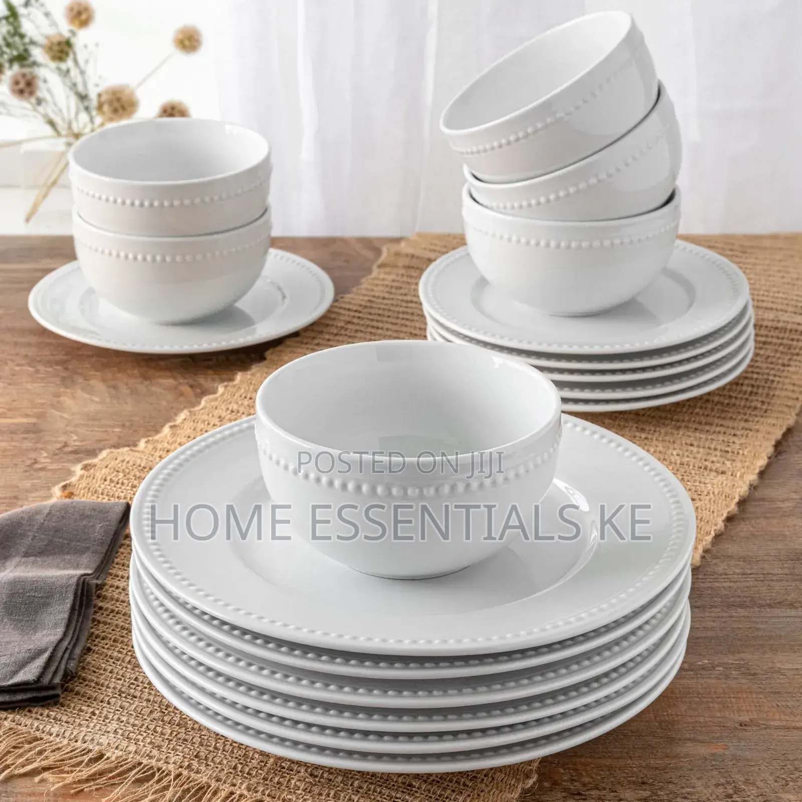 18pc Dotted Dinner Set*6pc Dinner Plate,6side Plates,6bowls