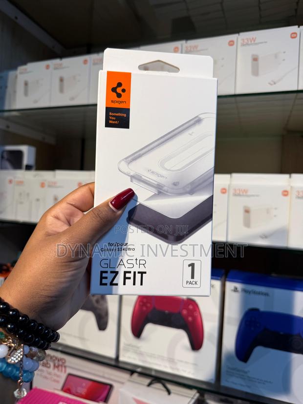 Samsung Galaxy S24 Ultra Auto Fit Glass Screen Protector - thumbnail 2