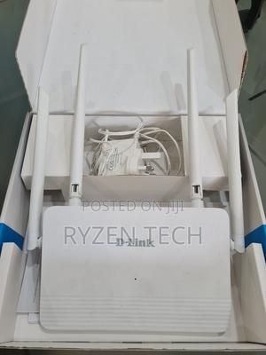 Dir-812m- D-Link Ac1200 Dual Band Wi-Fi 5 Router - main view