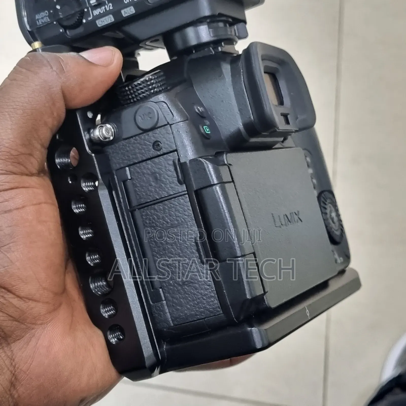 Panasonic Lumix Gh5 Mirrorless Camera (Body Only)