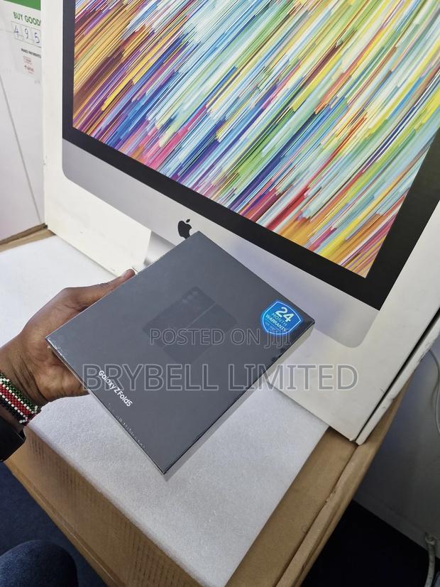 New Samsung Galaxy Z Fold 5 256 GB Blue - thumbnail 3