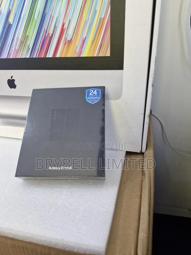 New Samsung Galaxy Z Fold 5 256 GB Blue - thumbnail 4