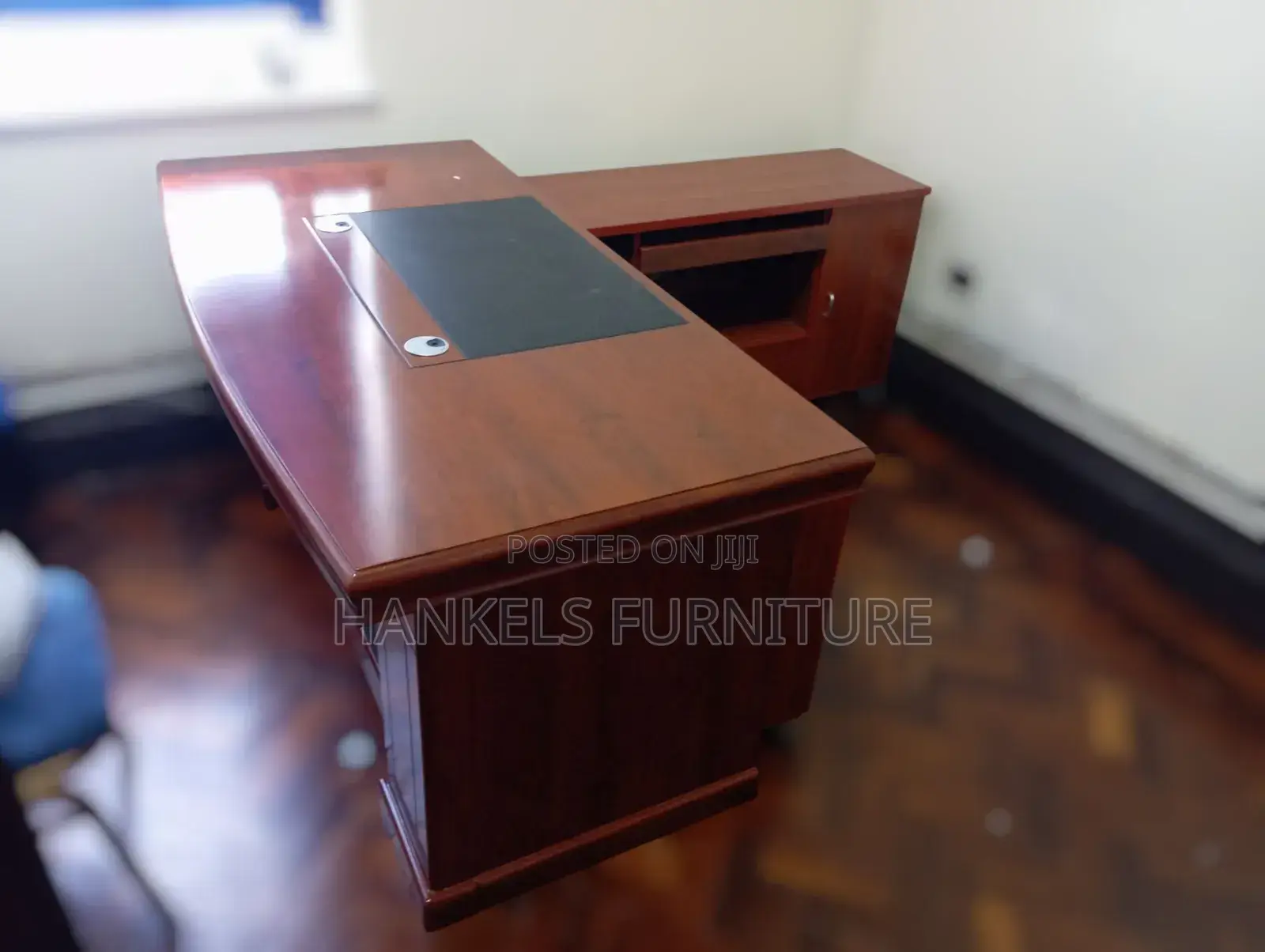 1.6m Hr Officer Desk