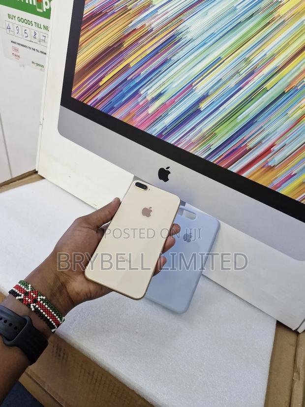 Apple iPhone 8 Plus 128 GB Gold - thumbnail 9