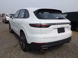 Porsche Cayenne Base AWD 2019 White