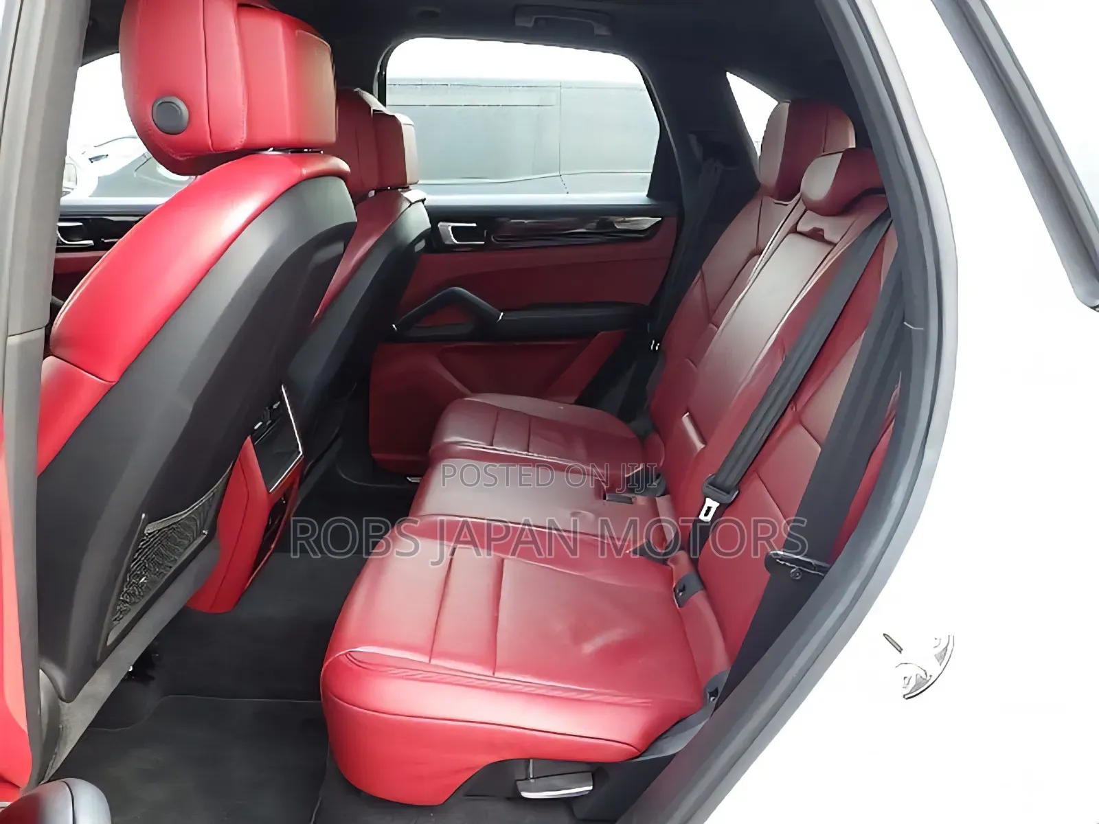 Porsche Cayenne Base AWD 2019 White