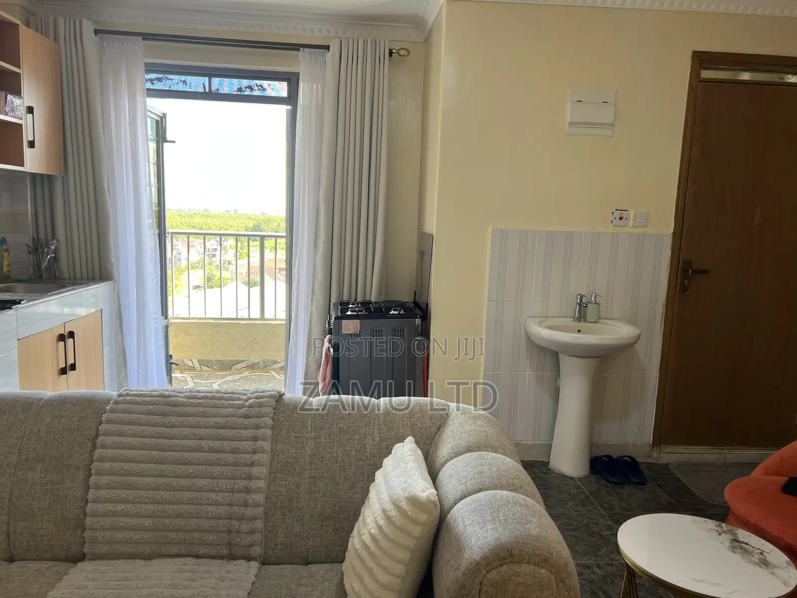 Studio Airbnb at Kamakis Along Eastern Bypass Opp Quickmart