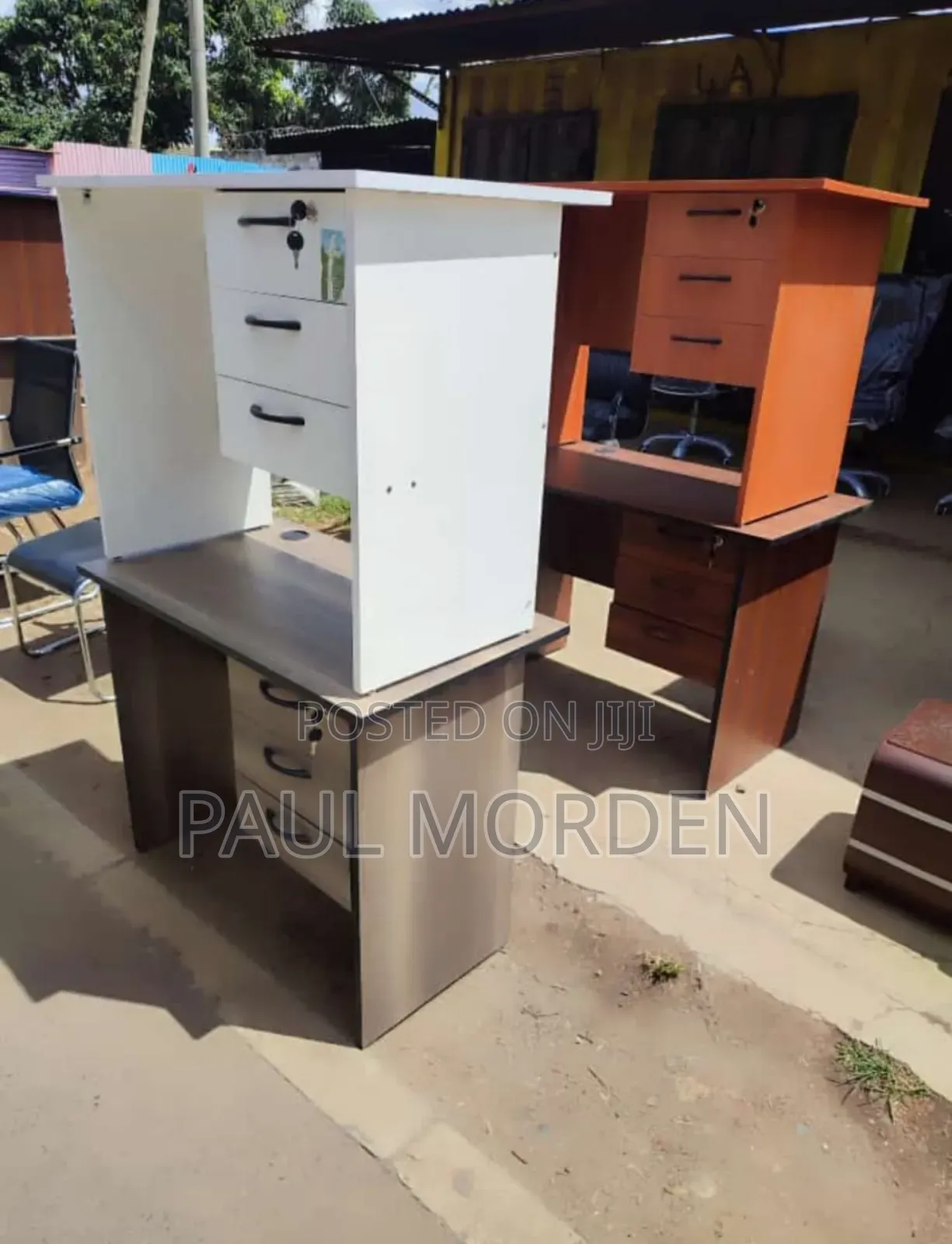Office Lockable Drawers Table