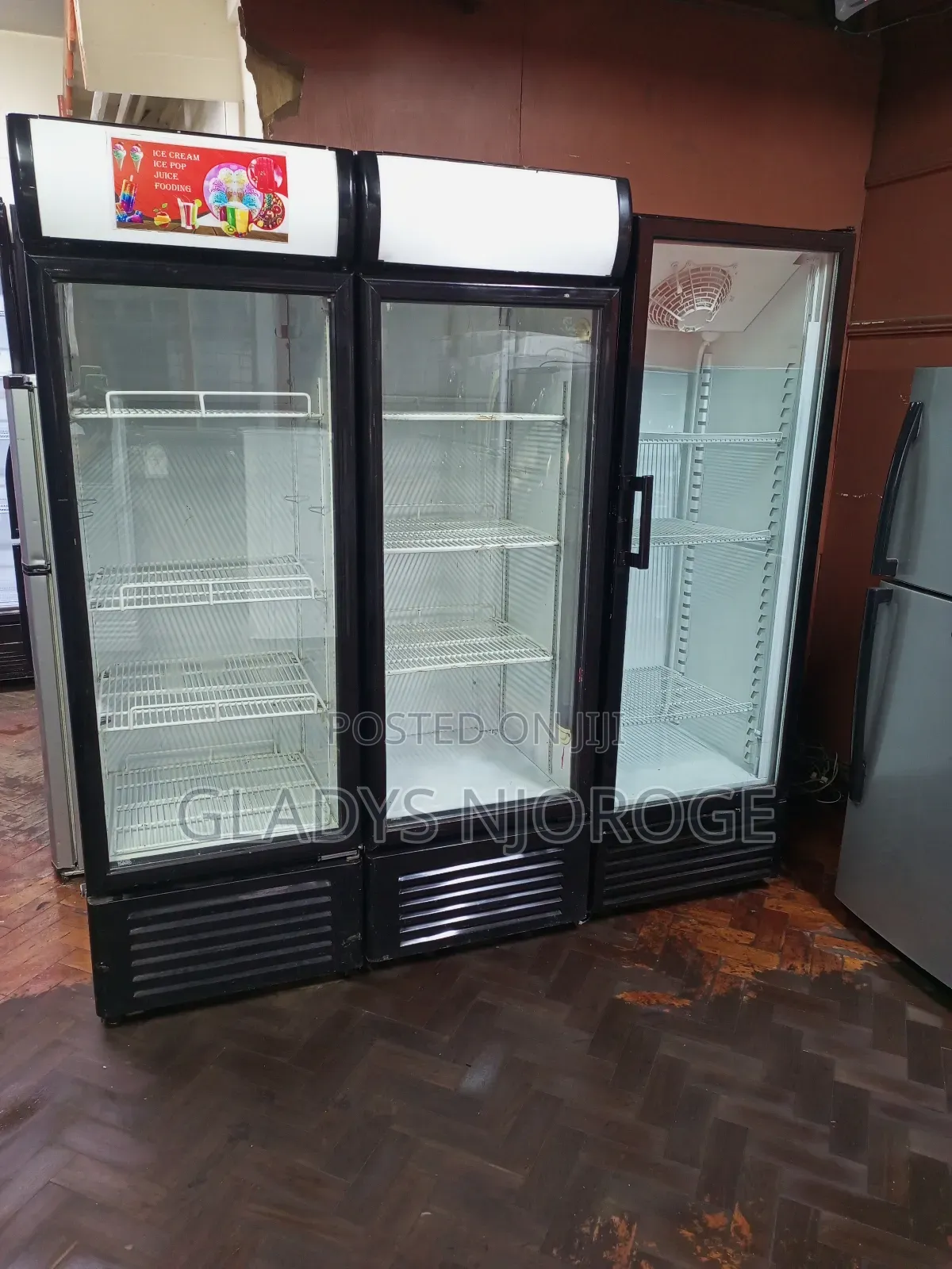Commercial Chiller Fridge (Perfect Condition)