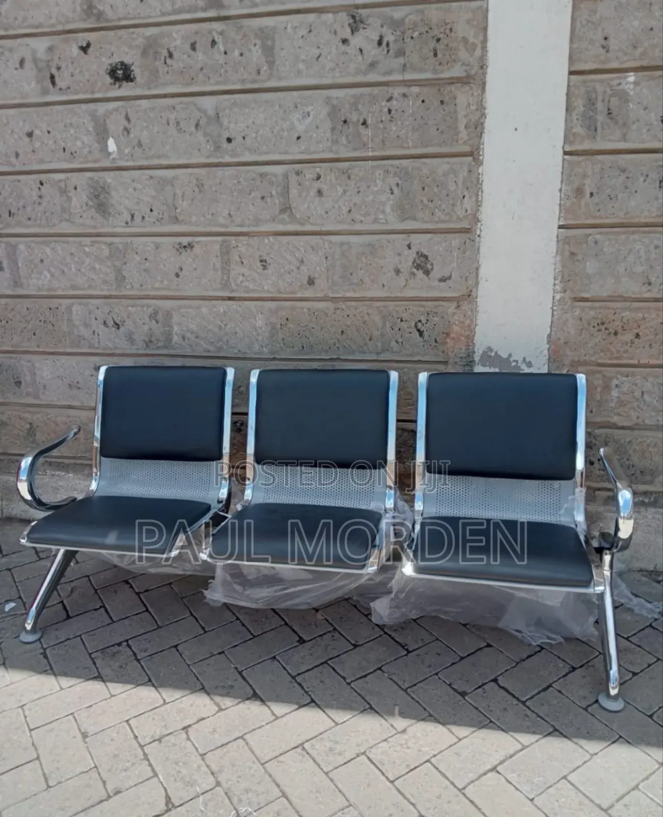 Three _Link Reception Chair