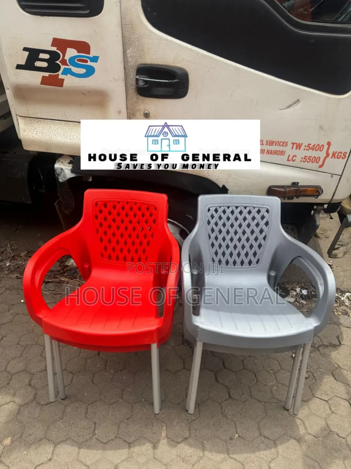 Strong Armed Plastic Chair With Metal Tubing