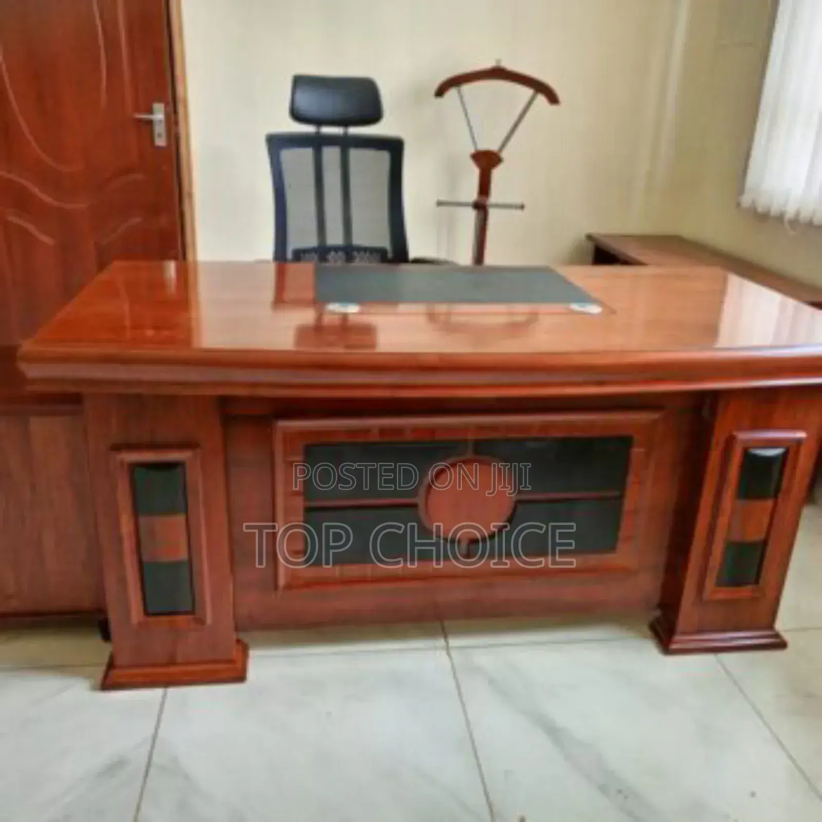 Office Desk : Executive Director Table