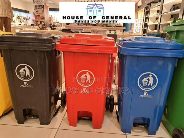 Strong 100ltrs Pedal Garbage Bin With Wheels