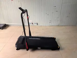 Life Fitness 12km Walking Pad