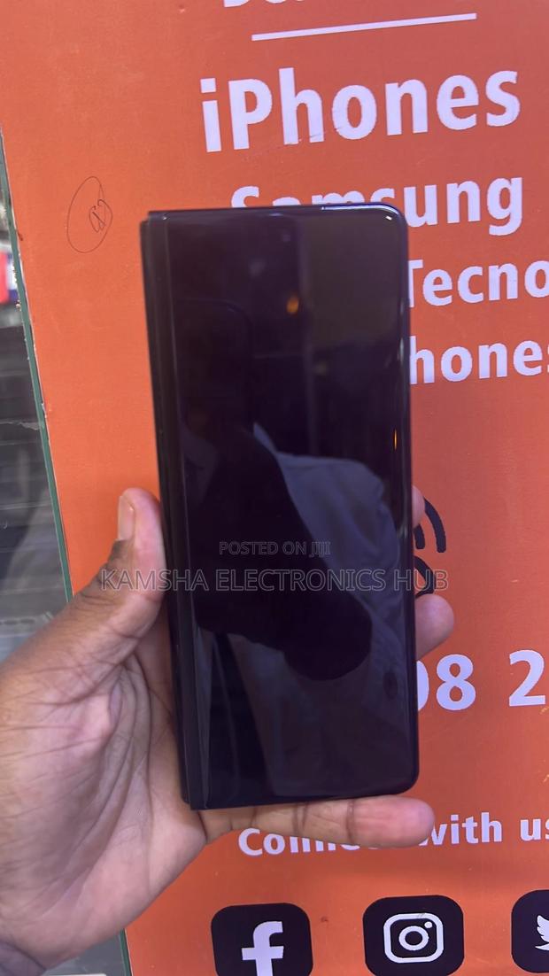 Samsung Galaxy Z Fold 3 256 GB Black - thumbnail 2