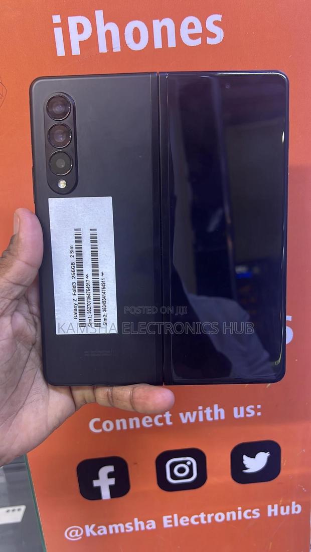 Samsung Galaxy Z Fold 3 256 GB Black - main view