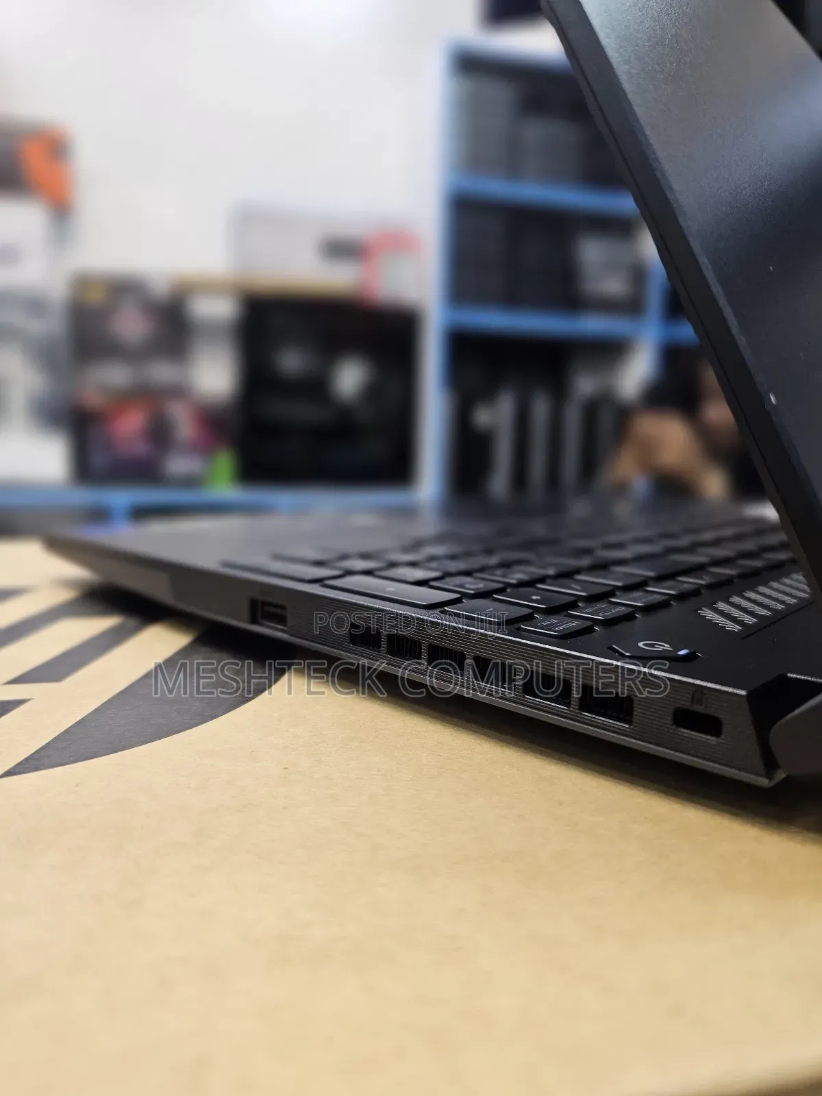 Laptop Asus TUF Dash F15 16GB Intel Core i7 SSD 512GB