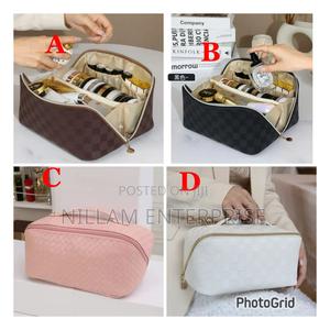 Plaid Make Up Bag - thumbnail 2