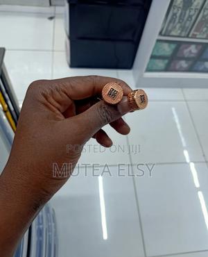 Gold Black Unique Executive Cafflings - main view