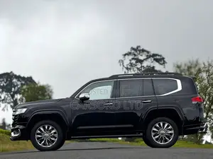 Toyota Land Cruiser 3.3 Diesel 4WD 2022 Black