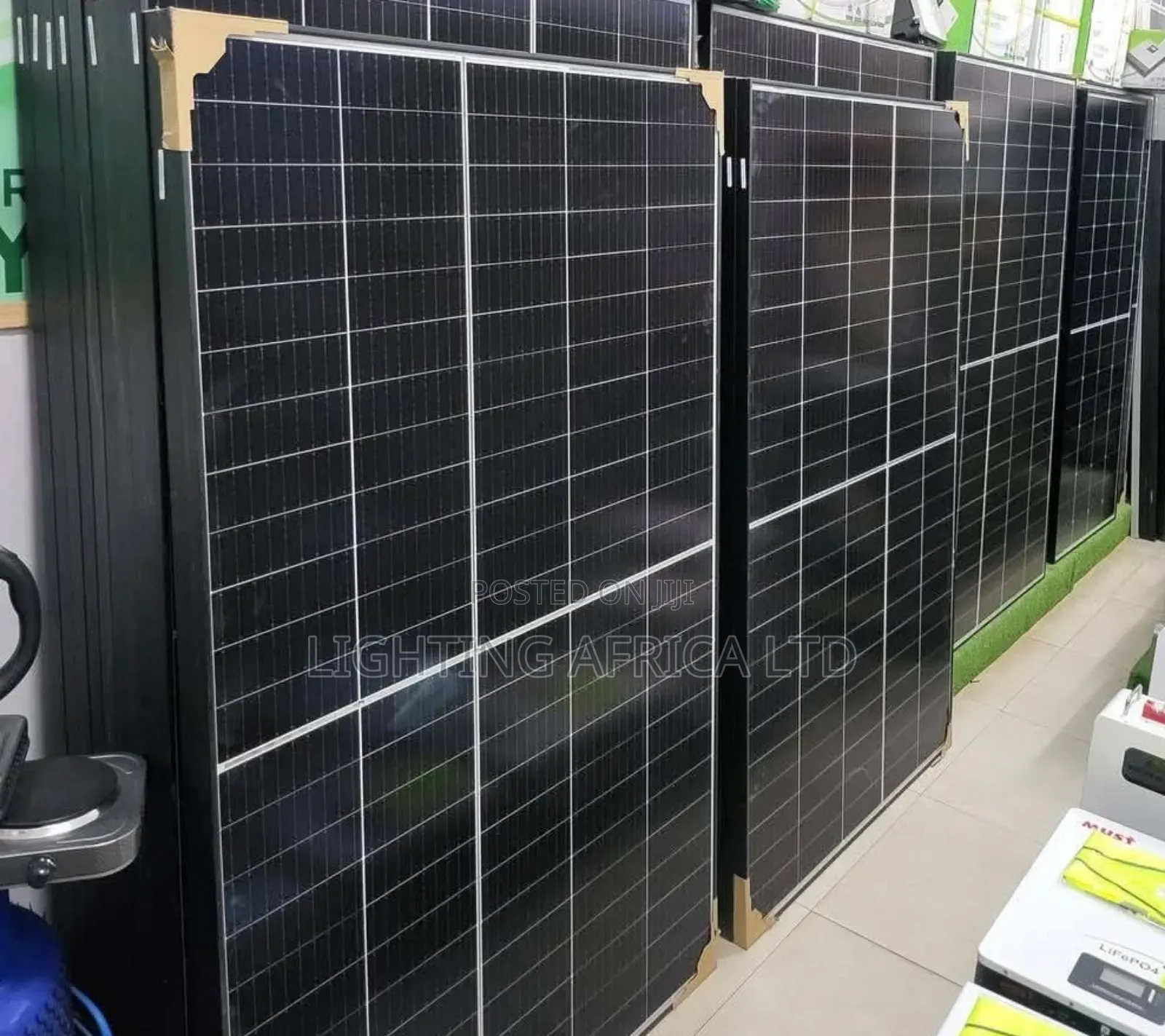Jinko 595 Watts (49v)Monocrystalline Solar Panels Half Cell