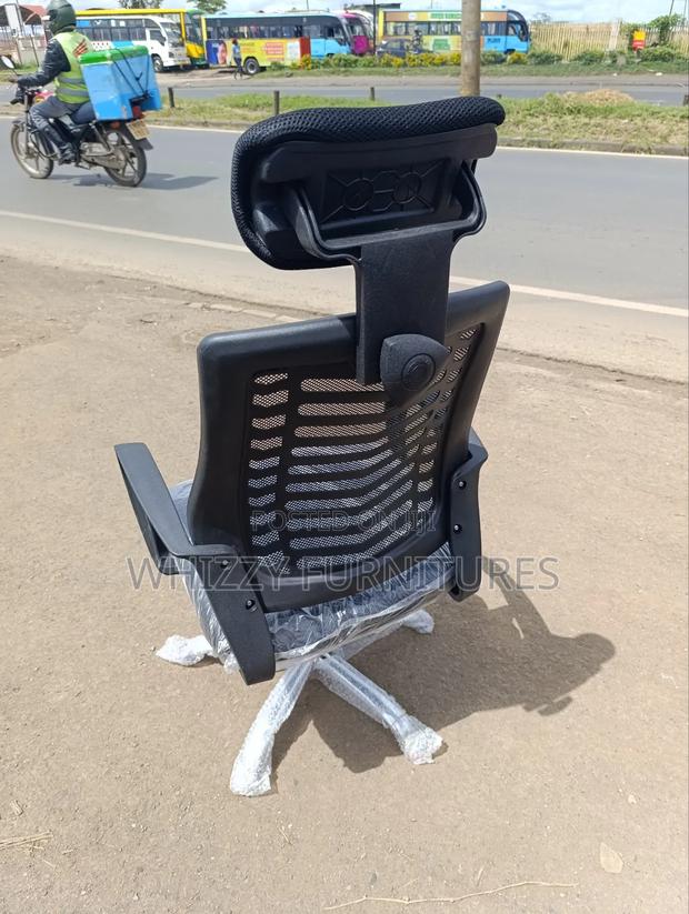 Front Secretarial Reception Chair - thumbnail 3