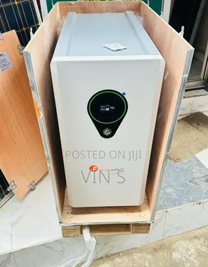 Felicity Lithium Battery; Felìcity Lithîum Battėry
