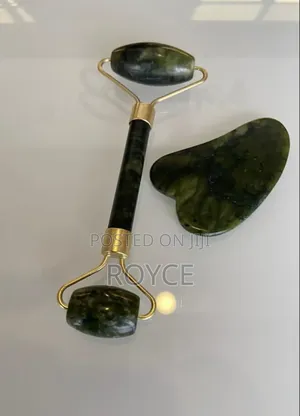 Anti- Aging Face Roller Gua Sha Set