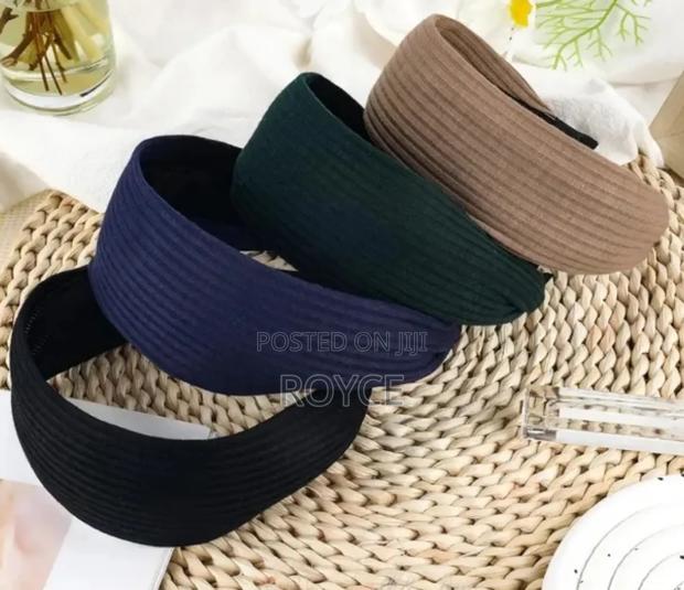 Anti- Slip Ribbed Hair Band - thumbnail 2