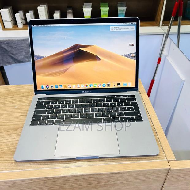 Laptop Apple MacBook 2019 16GB Intel Core I7 SSD 256GB - thumbnail 3