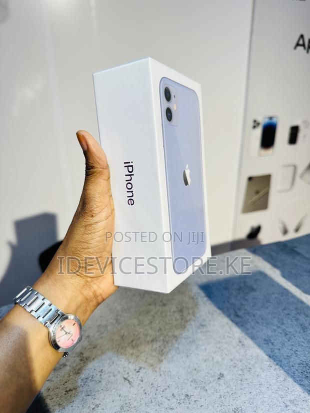 New Apple iPhone 11 128 GB Purple - thumbnail 3