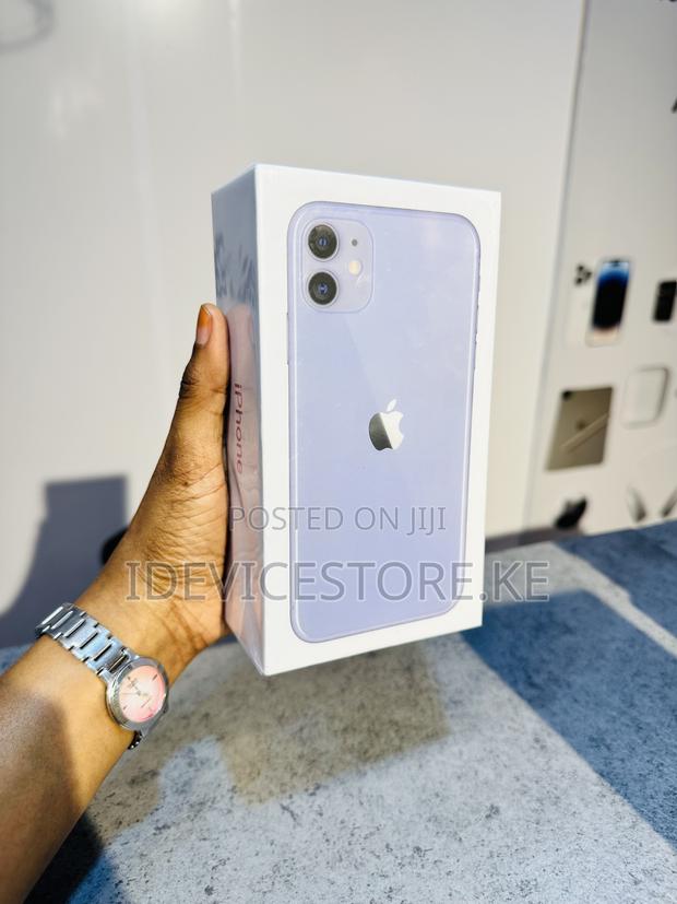 New Apple iPhone 11 128 GB Purple - thumbnail 2