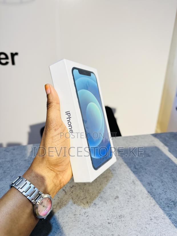 New Apple iPhone 12 128 GB Blue - main view