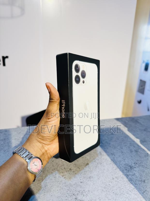 New Apple iPhone 13 Pro Max 256 GB Gold - thumbnail 2