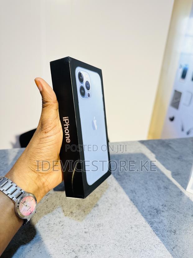 New Apple iPhone 13 Pro 256 GB Blue - thumbnail 2