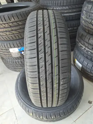 215/60r16 Kumho Tire
