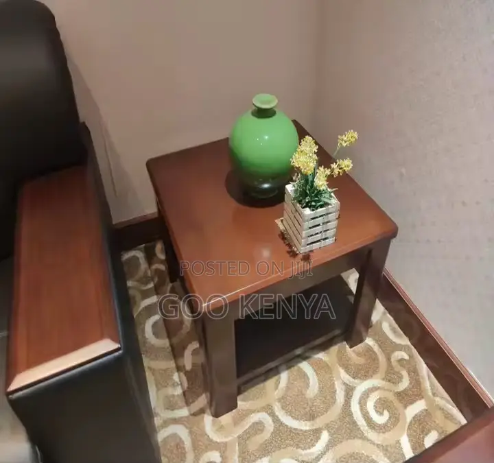 Office Table ; Luxury Office Coffee Table